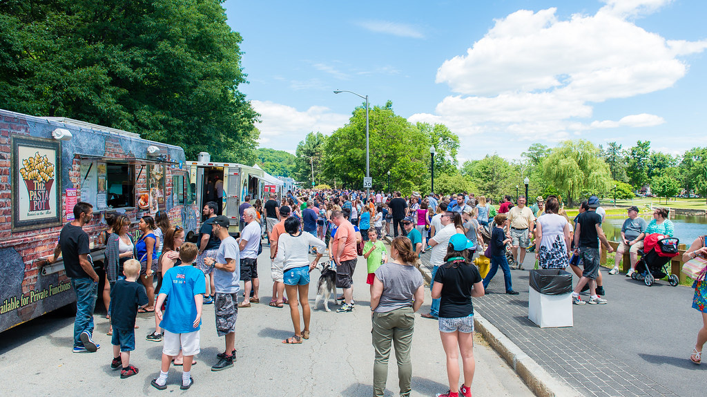 26 Mouth-Watering Food Trucks to Visit At the Ultimate Yard Sale & Food Truck Festival